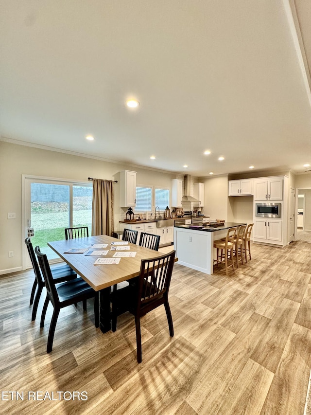 105 Ruby Ln, New Tazewell, TN 37824 - dining area with recessed lighting, light wood-style flooring, and crown molding