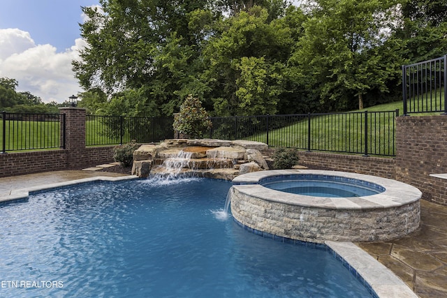 12706 Highwick Cir, Knoxville, TN 37934 - view of pool featuring a pool with connected hot tub