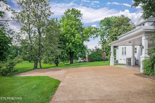 105 N Church St, Sparta, TN 38583 - view of grassy yard