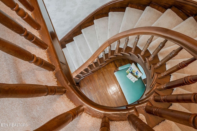 105 N Church St, Sparta, TN 38583 - view of stairs