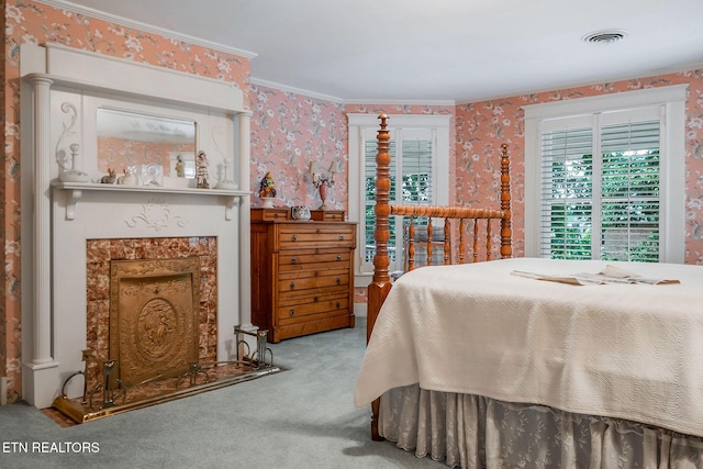 105 N Church St, Sparta, TN 38583 - bedroom featuring carpet flooring, ornamental molding, and wallpapered walls