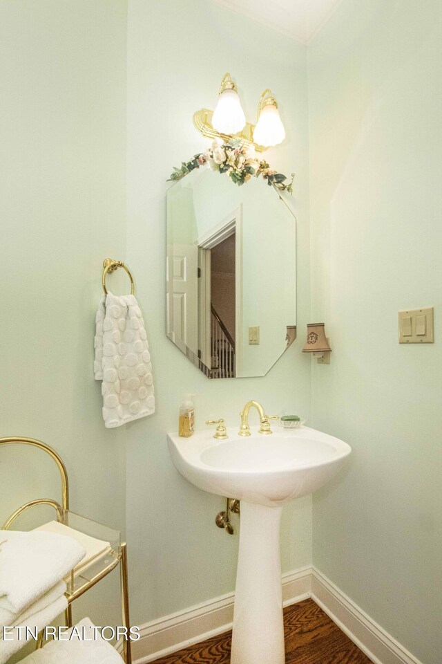 275 Fordham Way, Knoxville, TN 37934 - bathroom featuring baseboards