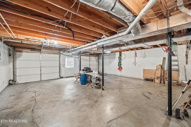 454 Boyd St, Celina, TN 38551 - view of garage