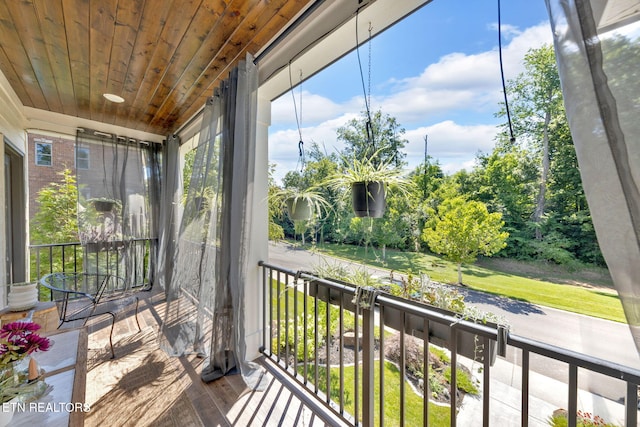 2570 NE Spring Creek Dr, Cleveland, TN 37311 - view of unfurnished sunroom