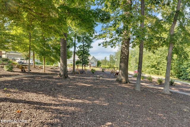2570 NE Spring Creek Dr, Cleveland, TN 37311 - view of yard