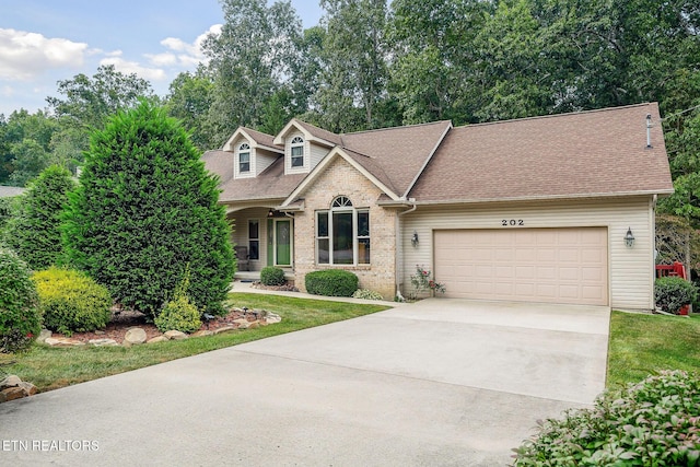 202 Lakeview Dr, Crossville, TN 38558 - photo 1