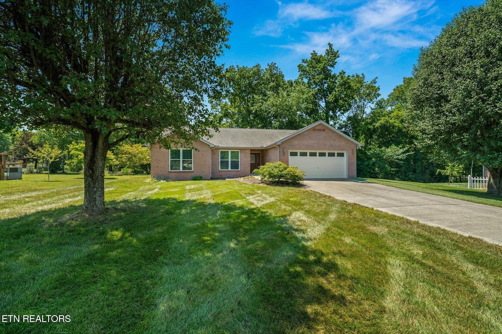 103 Chester Ln, Oak Ridge, TN 37830 - photo 1