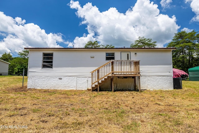 1768 Fain Cemetery Rd, Dandridge, TN 37725 - back of property featuring a lawn