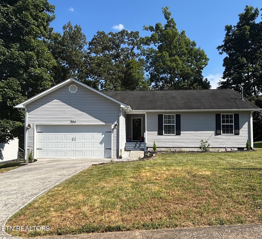 806 Centeroak Dr, Knoxville, TN 37920 - photo 1