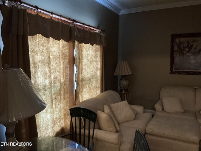 1890 Doaks Creek Rd, Speedwell, TN 37870 - living area with crown molding