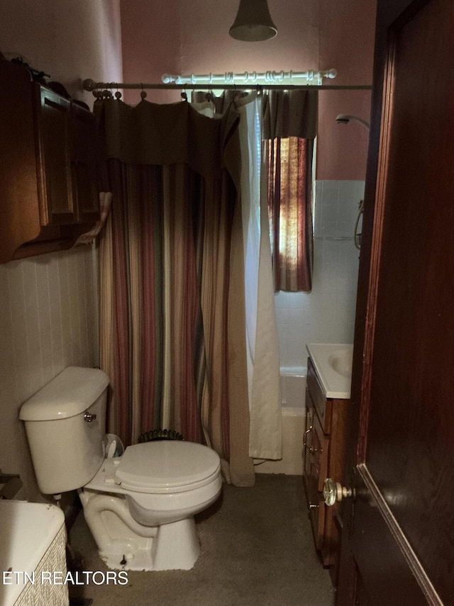 1890 Doaks Creek Rd, Speedwell, TN 37870 - bathroom with vanity, tile walls, and shower / bathtub combination with curtain