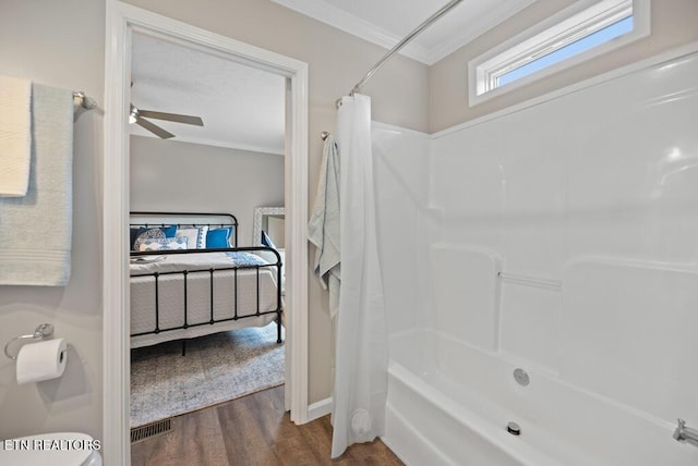 750 Everett Rd, Farragut, TN 37934 - full bath featuring crown molding, wood finished floors, shower / bath combo, ceiling fan, and connected bathroom