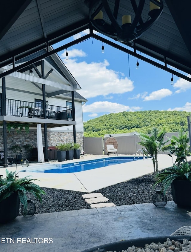 137 Adair Dr, New Tazewell, TN 37825 - photo 4