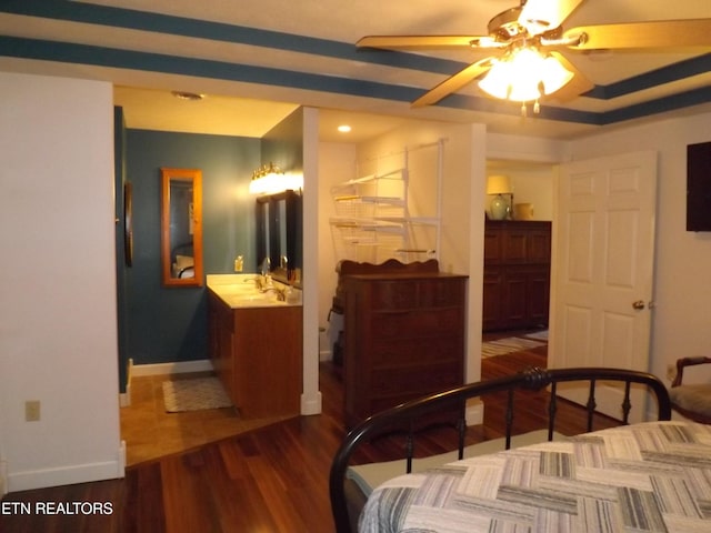 440 Sams Mtn, Middlesboro, KY 40965 - bedroom featuring wood finished floors and ensuite bath
