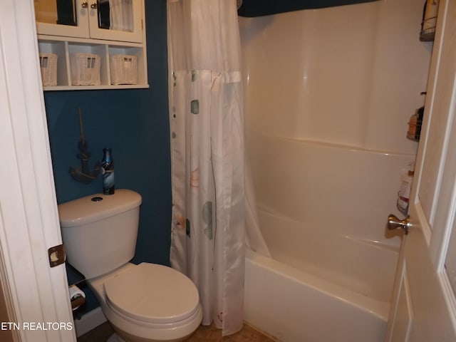440 Sams Mtn, Middlesboro, KY 40965 - bathroom featuring toilet and shower / tub combo