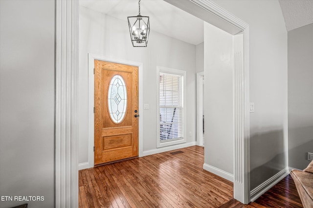 1036 Circle Dr, Jamestown, TN 38556 - foyer featuring hardwood / wood-style flooring, a chandelier, and vaulted ceiling