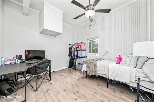1036 Circle Dr, Jamestown, TN 38556 - bedroom featuring crown molding, wood finished floors, a desk, vaulted ceiling, and ceiling fan