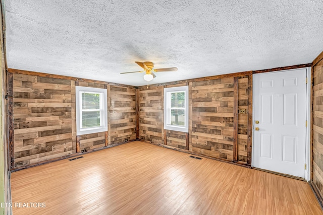 1013 S Drive E Drive, Knoxville, TN 37920 - photo 32