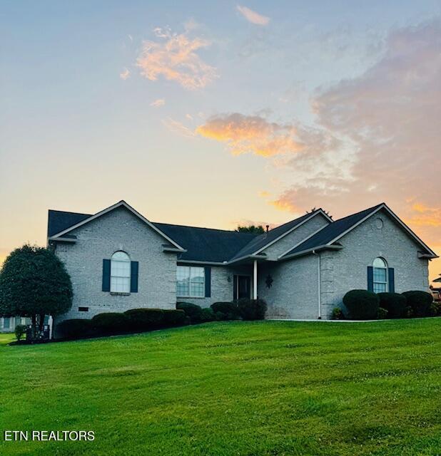 114 Tradewind St, Clinton, TN 37716 - photo 1