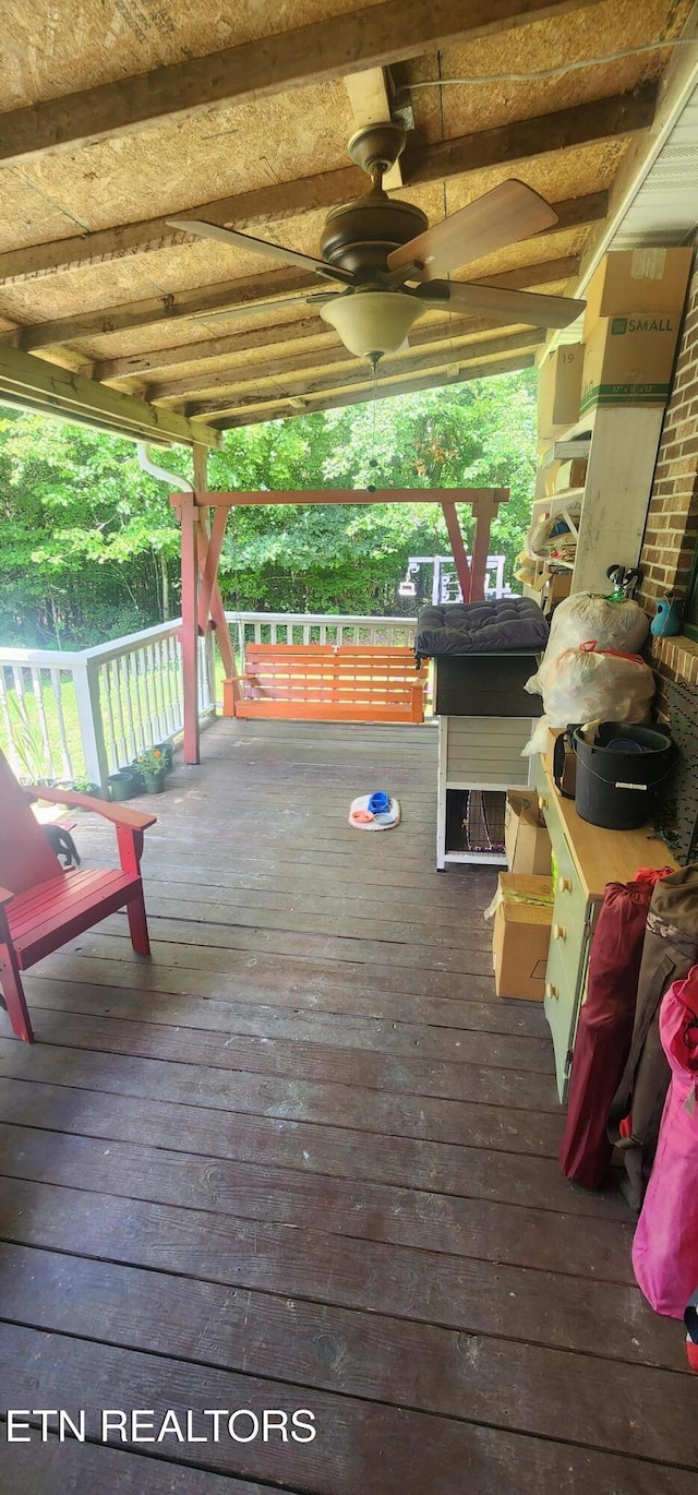 191 Ashley Ln, Oneida, TN 37841 - deck featuring a ceiling fan