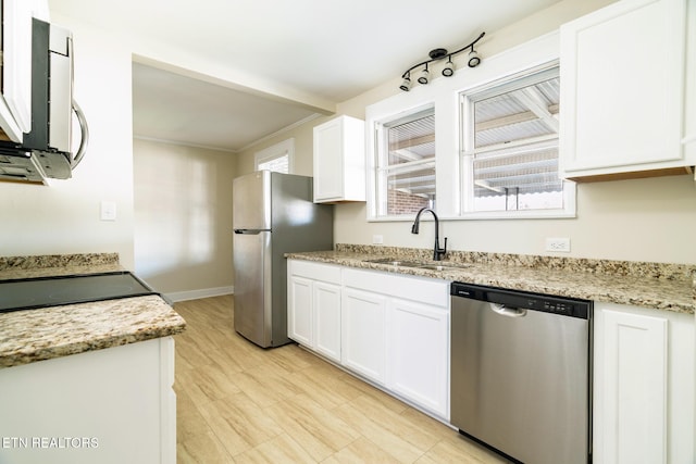 809 Highland Dr, Knoxville, TN 37912 - photo 7