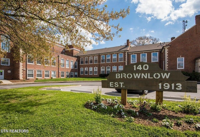 140 E Glenwood Ave Unit 121, Knoxville, TN 37917 - photo 1