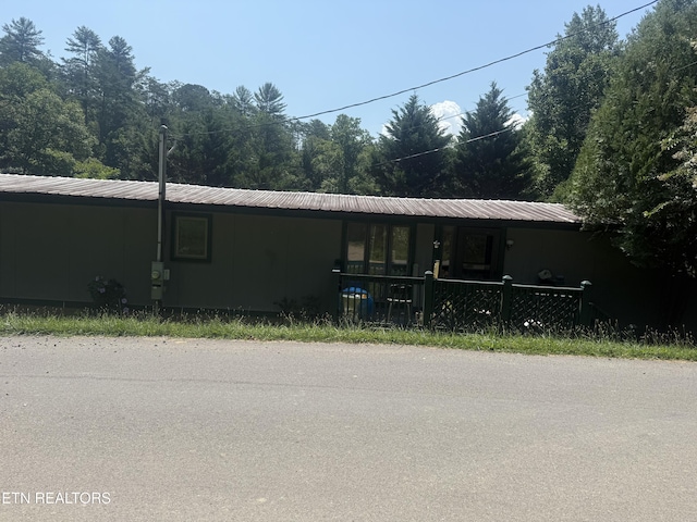 4040 Camp Hollow Rd, Sevierville, TN 37876 - photo 1