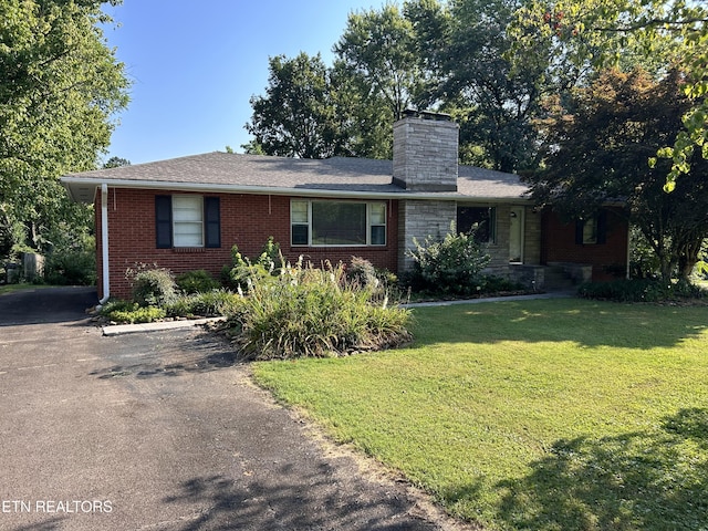 5009 W Sunset Rd, Knoxville, TN 37914 - photo 1