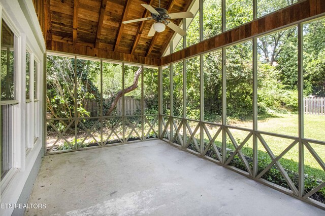700 E Fox Den Dr, Knoxville, TN 37934