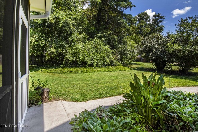 700 E Fox Den Dr, Knoxville, TN 37934