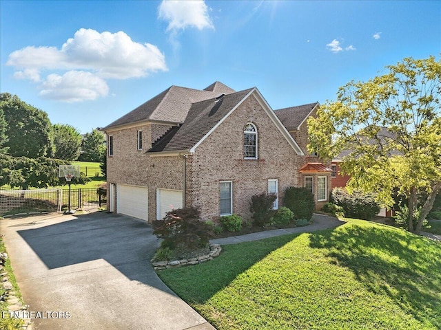 1712 Burnside Dr, Maryville, TN 37801 - photo 2