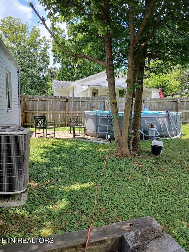 955 Poplar St, Alcoa, TN 37701 - view of fenced backyard
