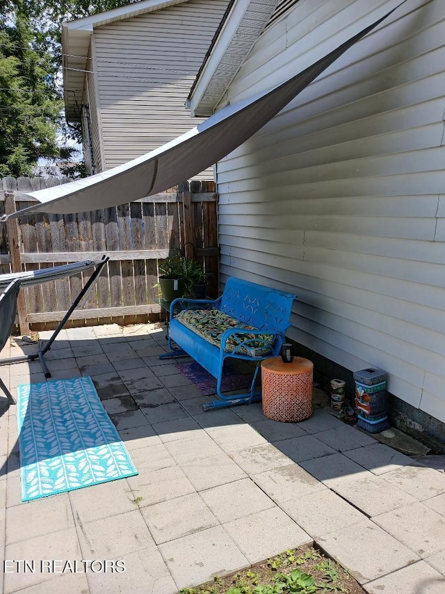 955 Poplar St, Alcoa, TN 37701 - view of patio