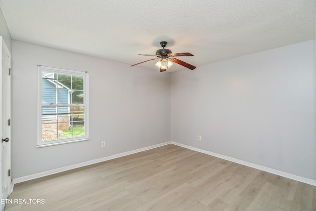 9156 Colchester Ridge Rd, Knoxville, TN 37922 - photo 16