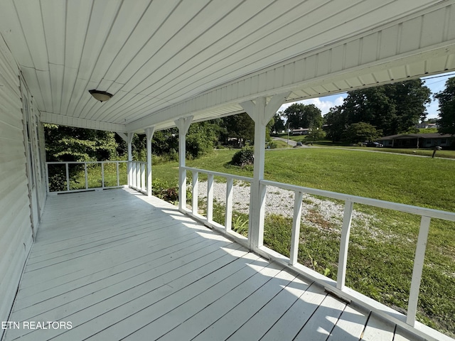 914 S 13th St, Lafollette, TN 37766 - porch with a lawn