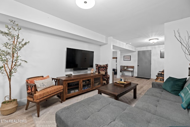 1521 Aldenwood Ln, Knoxville, TN 37919 - living room featuring light wood-style flooring