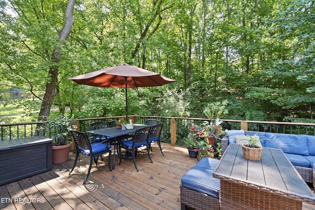 1521 Aldenwood Ln, Knoxville, TN 37919 - wooden terrace with outdoor dining space and outdoor lounge area