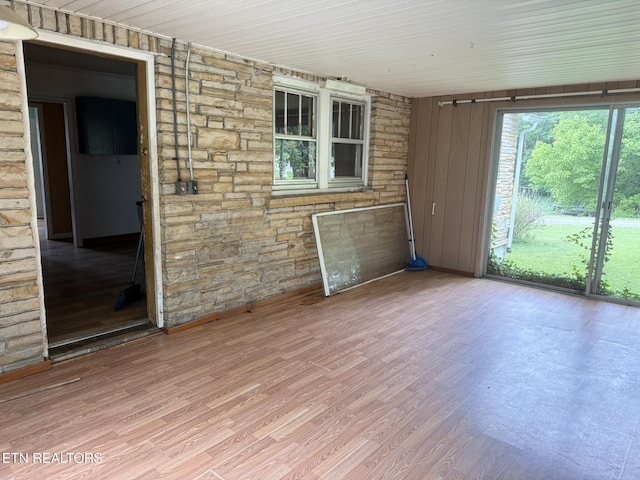 306 Sunset Dr, Byrdstown, TN 38549 - photo 18