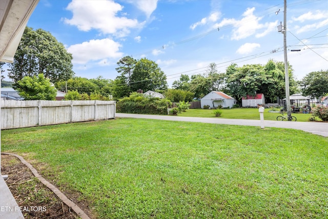 335 S Fowler St, Clinton, TN 37716 - photo 3