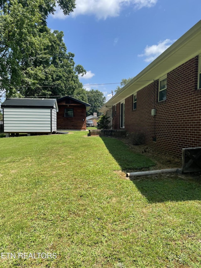 636 N Washington Ave, Etowah, TN 37331 - photo 35