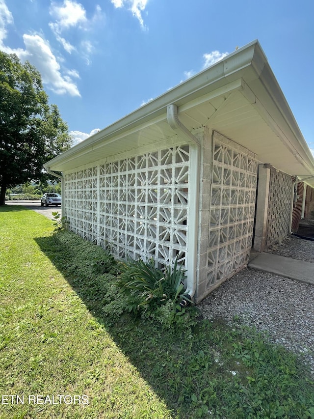 636 N Washington Ave, Etowah, TN 37331 - photo 40