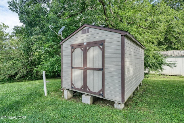203 Wayne Ave, Crossville, TN 38555 - photo 2
