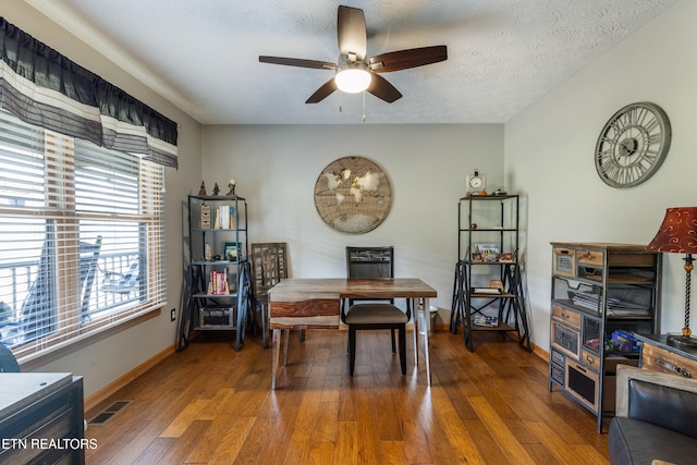 3938 Settlers Trl, Kodak, TN 37764 - home office featuring ceiling fan, wood finished floors, and a textured ceiling