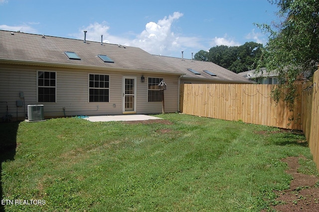 1884 Elmhurst Way, Knoxville, TN 37923 - rear view of property with a patio area