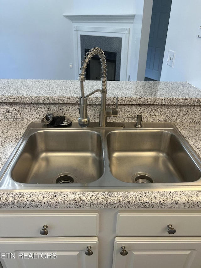 1884 Elmhurst Way, Knoxville, TN 37923 - kitchen view of a sink and white cabinetry