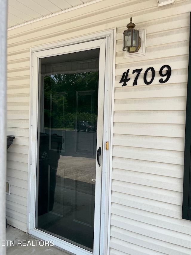 4709 Scepter Way, Knoxville, TN 37912 - entrance to property