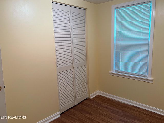 278 Buell Hill Rd, Pineville, KY 40977 - detailed view of baseboards and wood finished floors