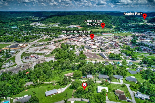 403 Hickory St, Clinton, TN 37716 - photo 9