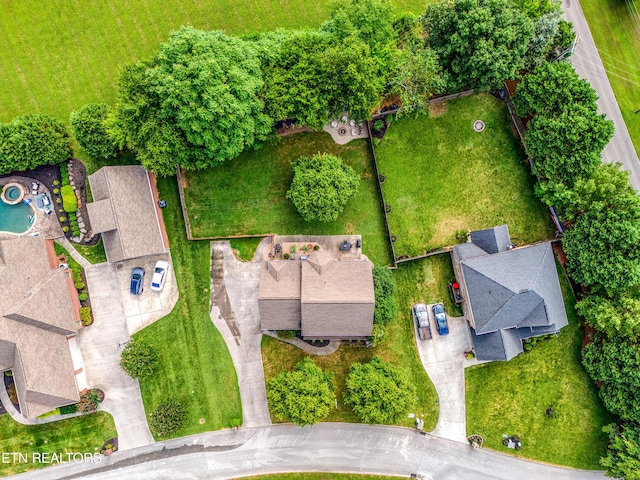 300 Yellowstone Ln, Lenoir City, TN 37771 - photo 9