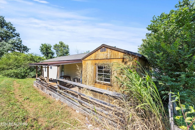 710 E Fir St, Lafollette, TN 37766 - view of side of home